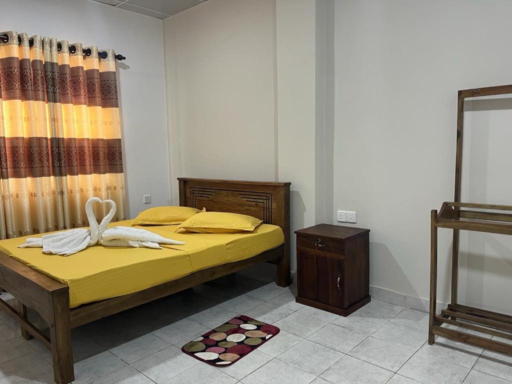 The Lake Round Guest House Kandy Buitenkant foto